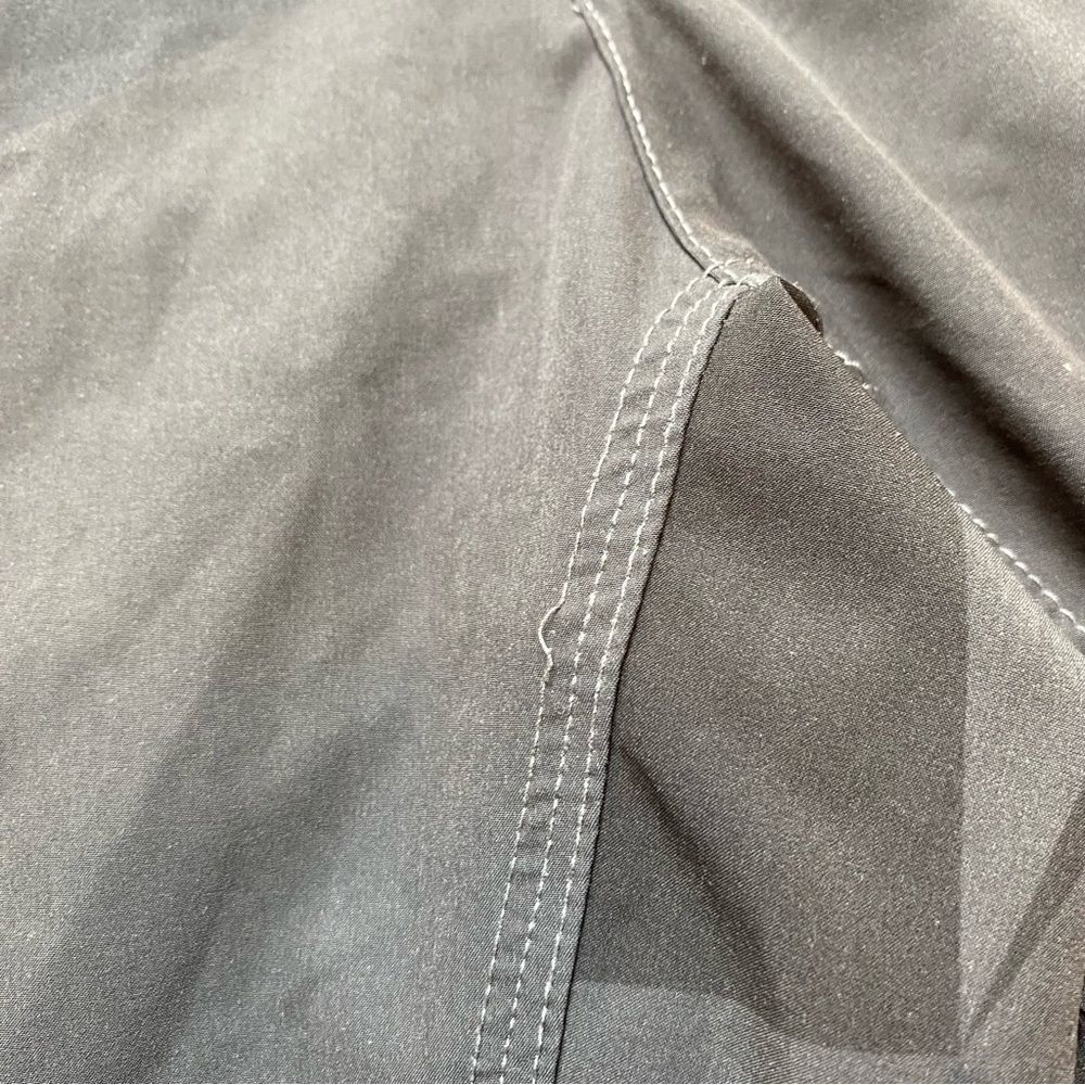 Altura Gray Tone Geo Design Shorts Size Medium - Picture 10 of 13